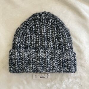 NWT Madewell Chunky Gray Knit Beanie, Wool/Acrylic/Alpaca blend
